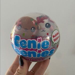 Squeezamals Eenie Teenies scented plush holiday edition stocking stuffer gift